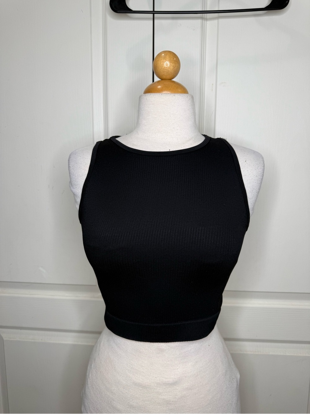 Classic Black Ribbed Cropped Tank Top